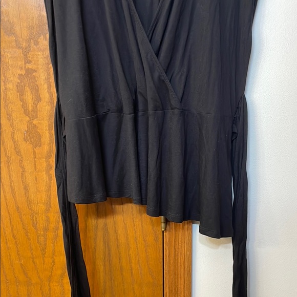 ELOQUII UEC Women’s Size 18/20 Black Wrap Top Short Sleeve V-Neck Asymmetrical - Picture 6 of 8